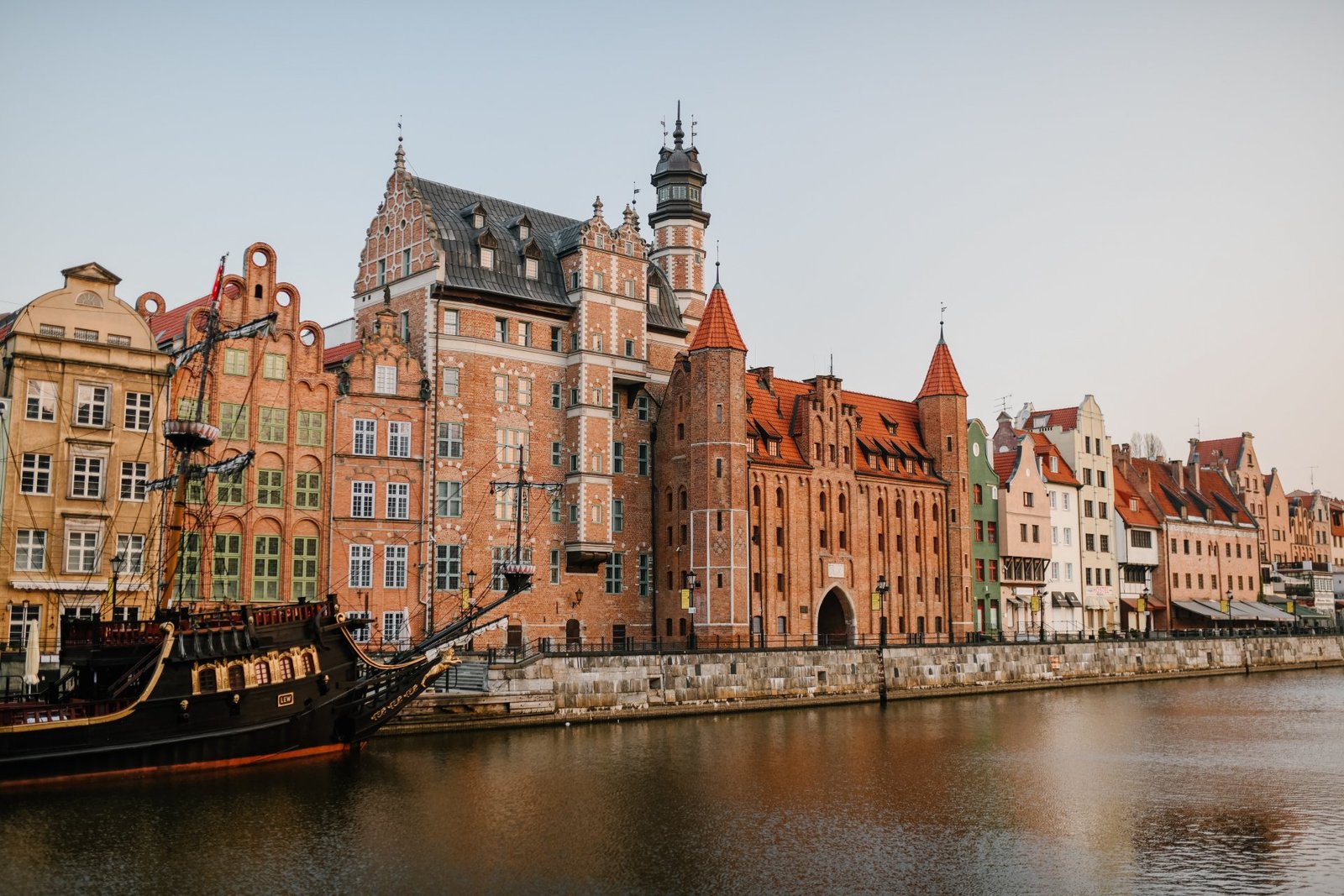 qué ver en Gdańsk Polonia what to see in Gdańsk Grua portuaria Viadrina Tours Free tour por Gdańsk en español Viadrina Tours