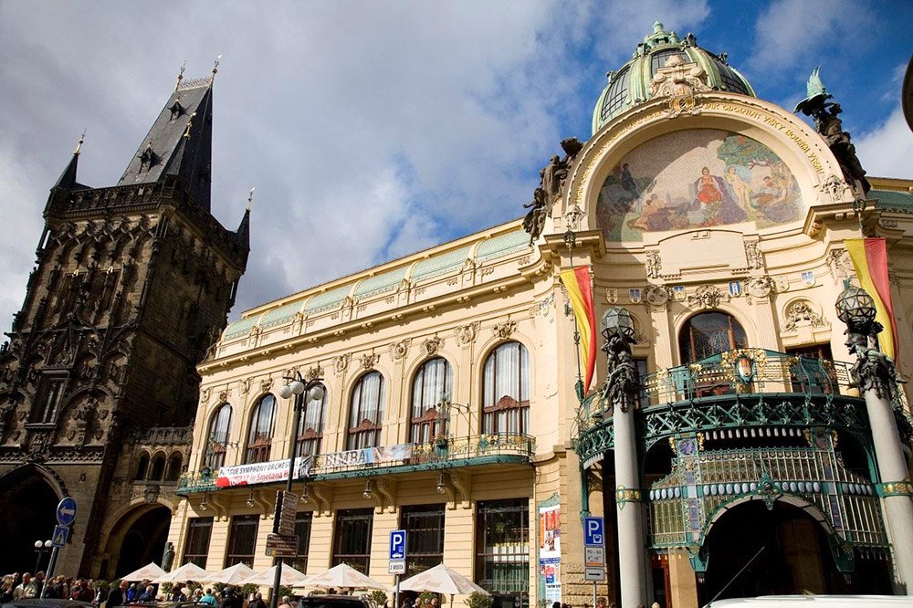 Torre de la pólvora lugares que visitar Praga Viadrina Tours 7 lugares imperdibles de Praga